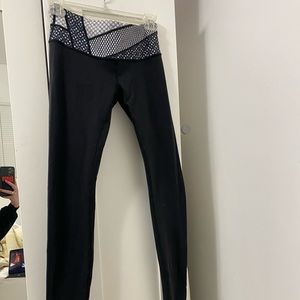 Black Lululemon leggings
